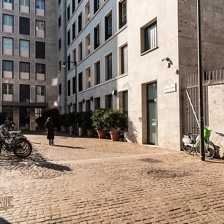Youhosty - Brera Double Terrace Milão